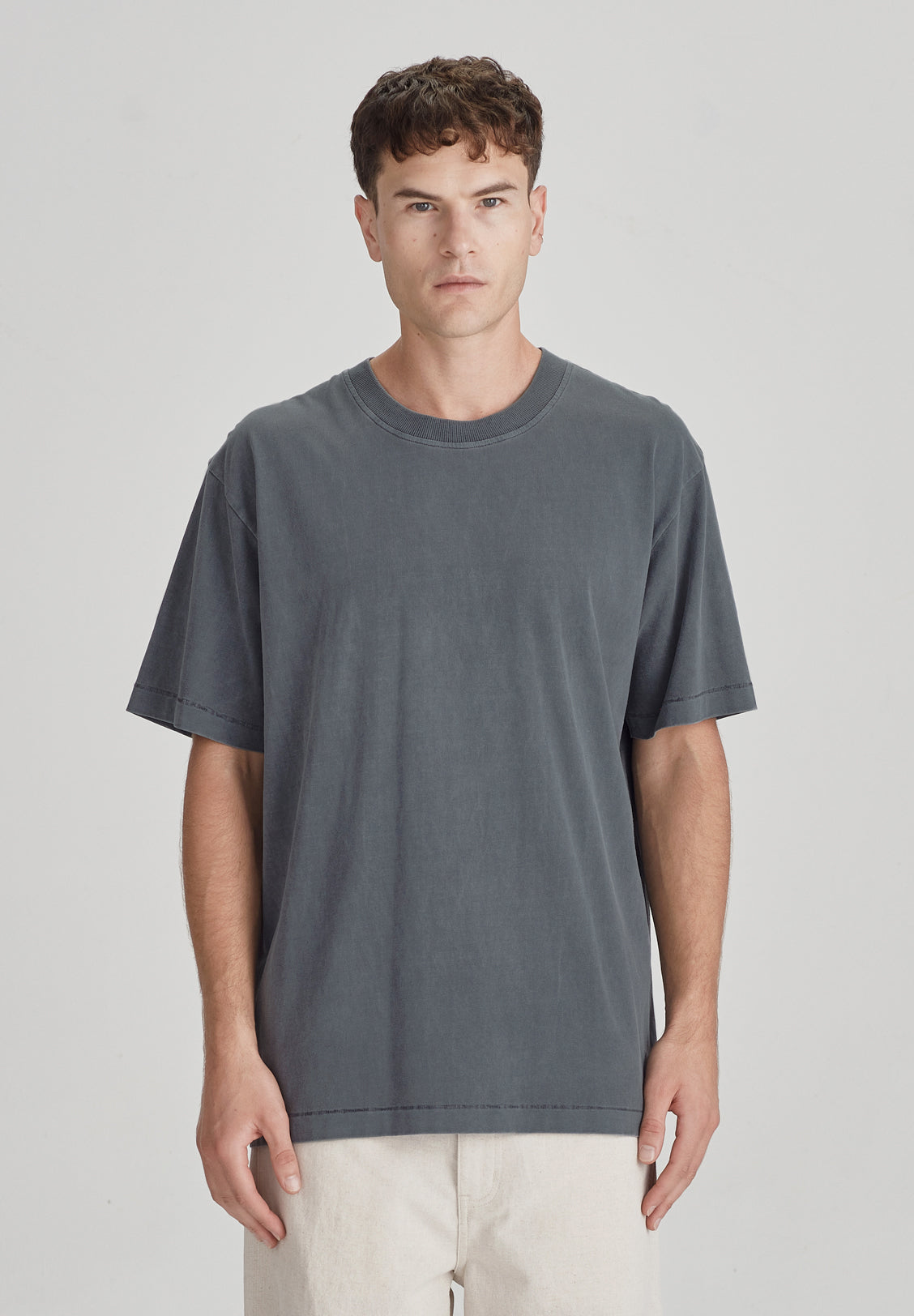 MENS RELAXED TEE, VINTAGE STORMY