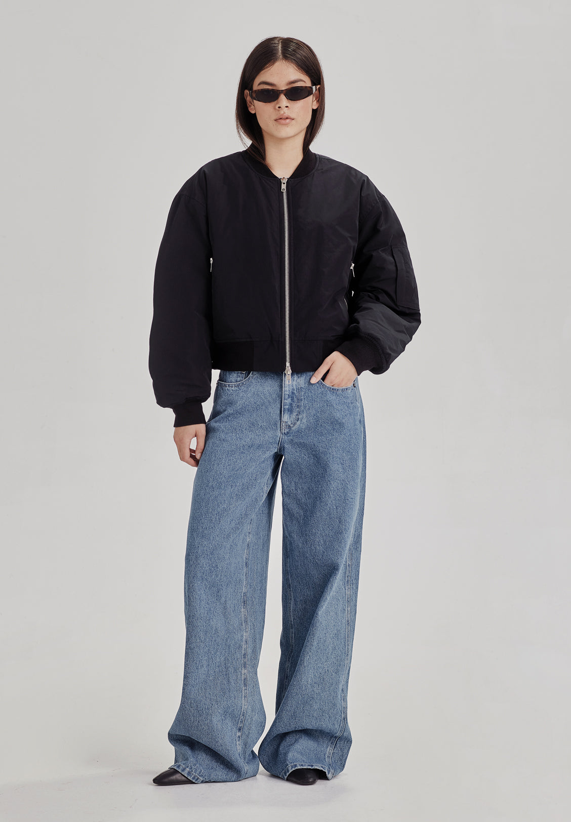 WOMENS CROP BOMBER, BLACK