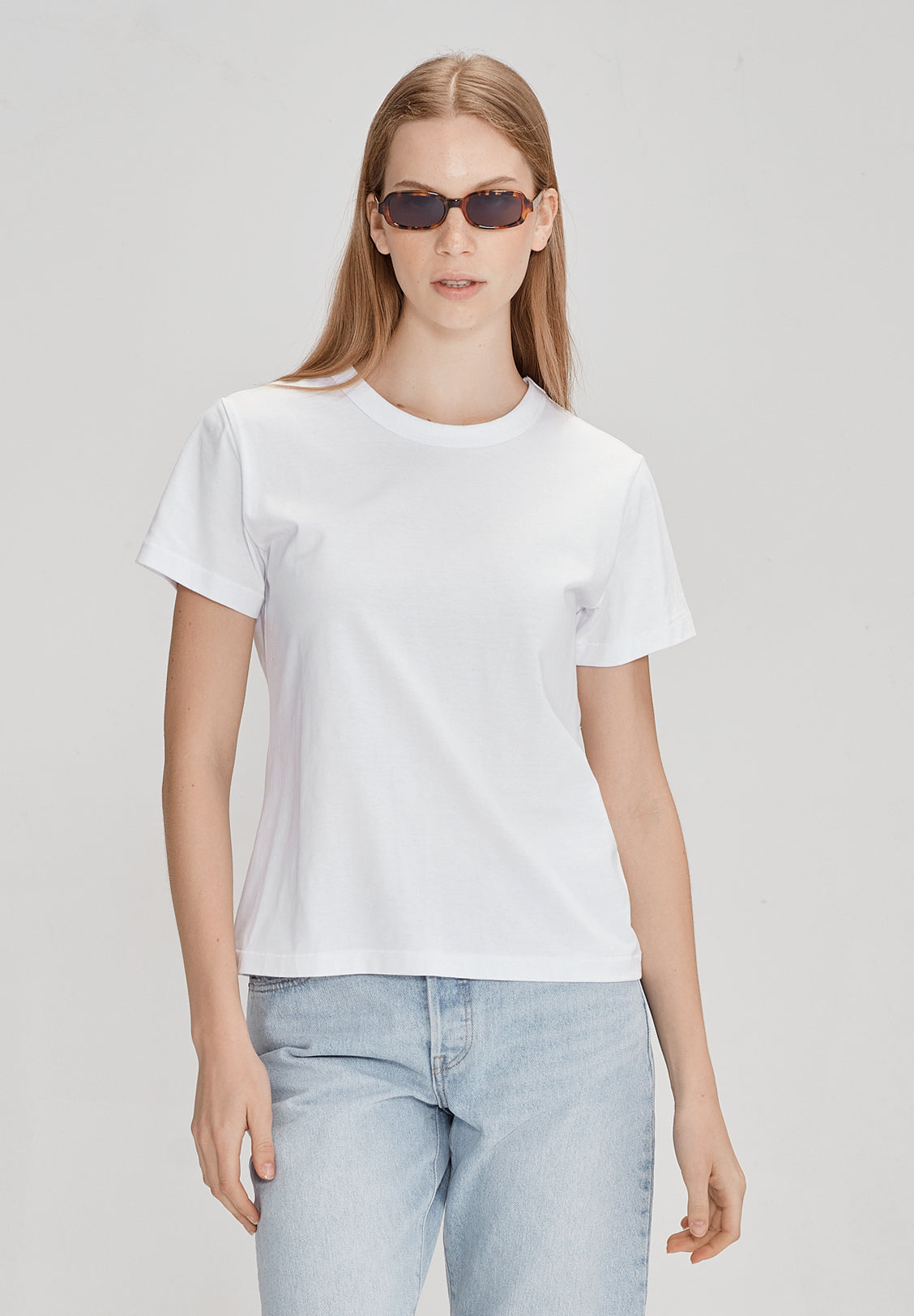 Plain white hotsell womens tee