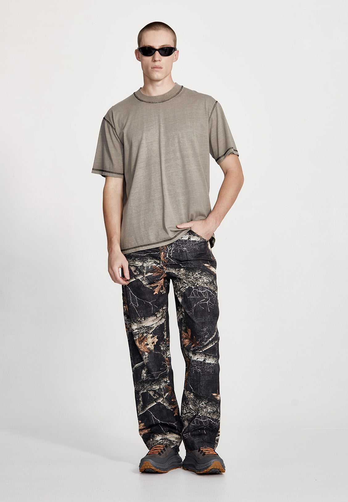 COTTON JERSEY STUDIO TEE, SMOKE WITH BLACK