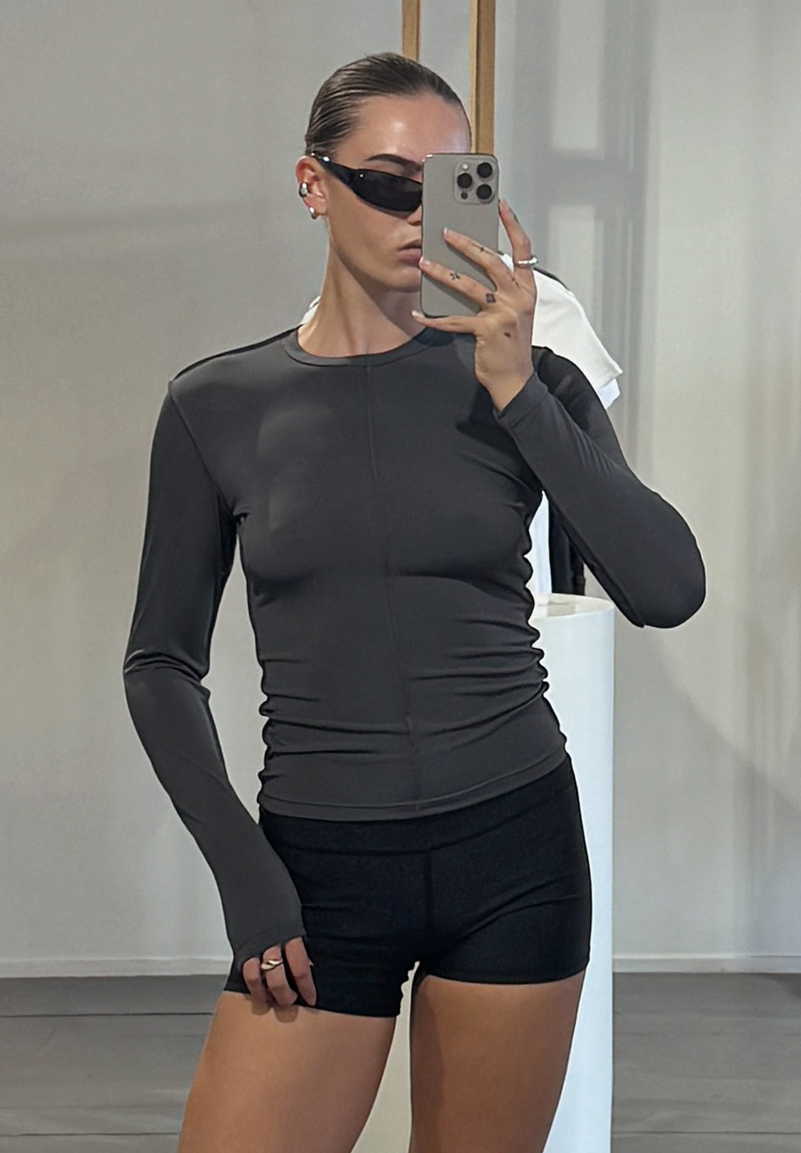 REVERSE LONGSLEEVE, GRAPHITE