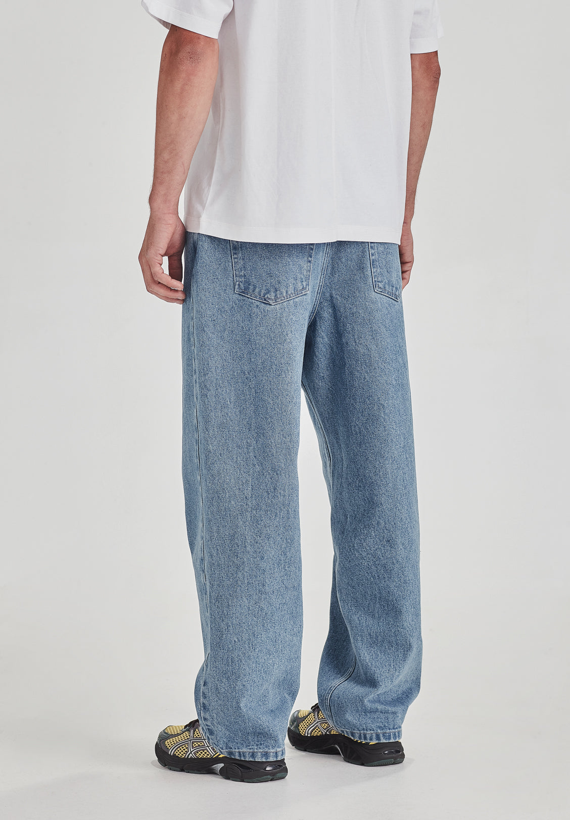 RELAXED JEAN, MID BLUE RINSE