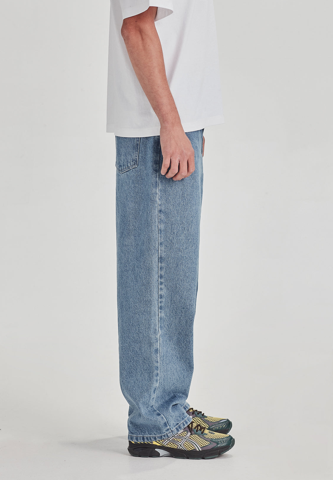 RELAXED JEAN, MID BLUE RINSE