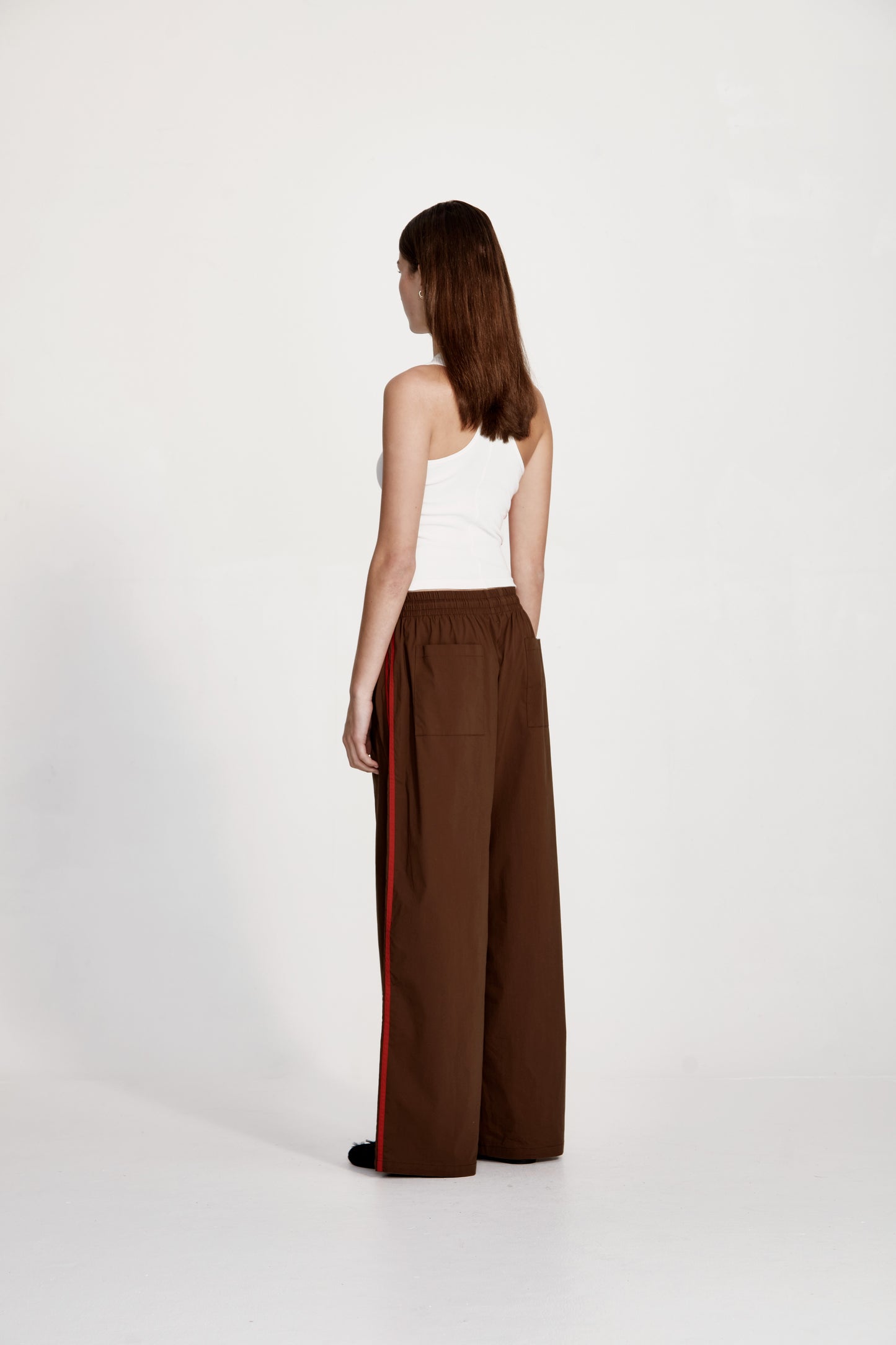 FINE RIB RACER BACK, WHITE WITH RED STRIPE