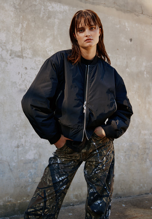 WOMENS CROP BOMBER, BLACK