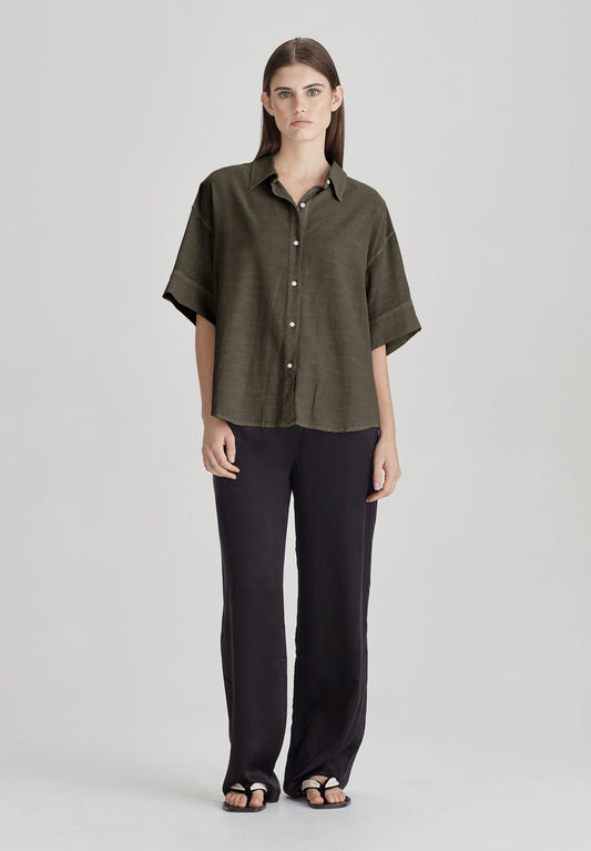 BOYFRIEND SHIRT, OLIVE GREY