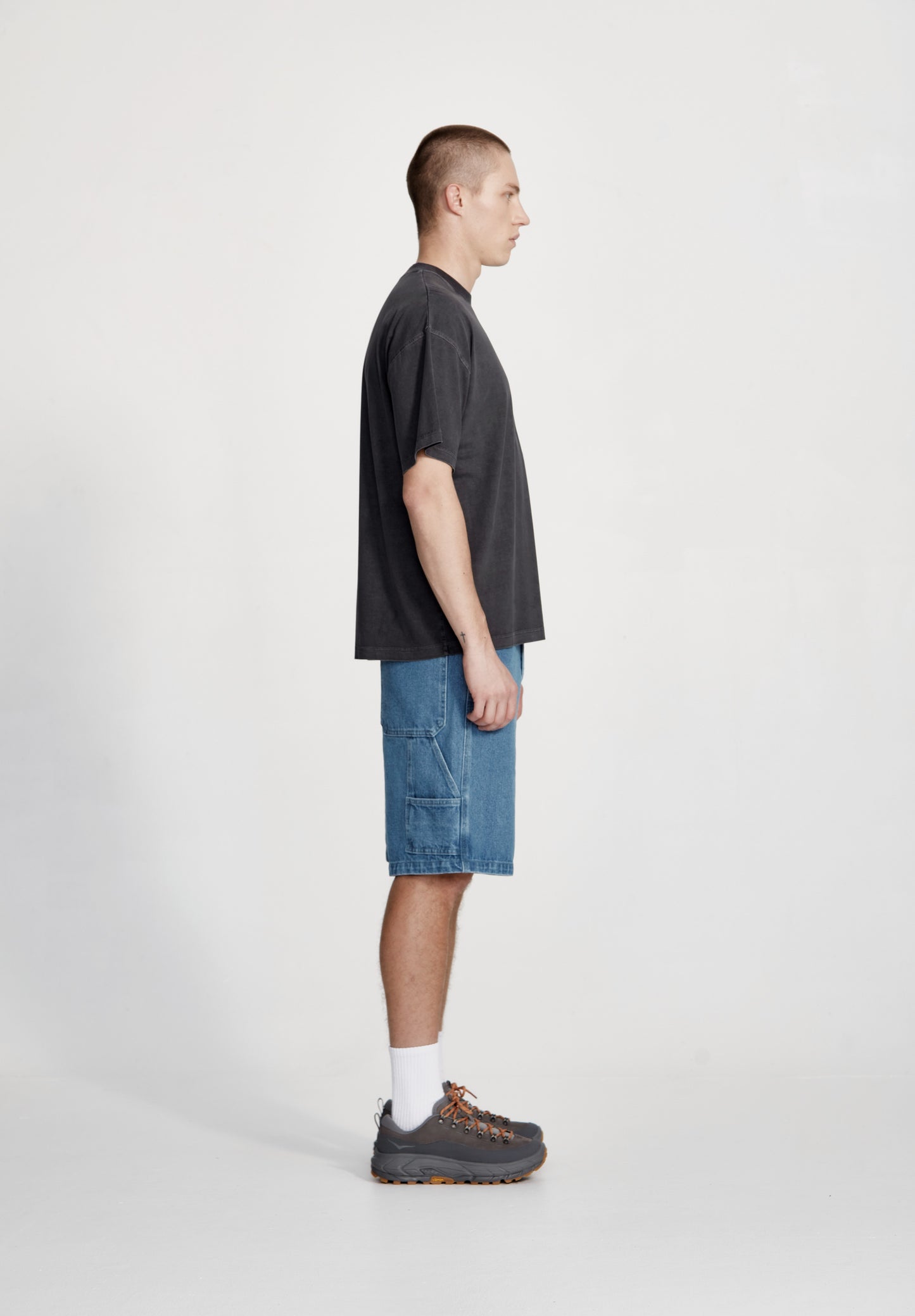 CARPENTER SHORT, MID BLUE RINSE