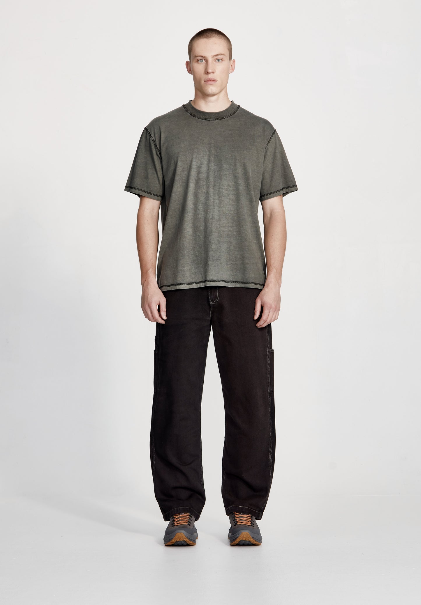 COTTON JERSEY STUDIO TEE, FOG WITH BLACK