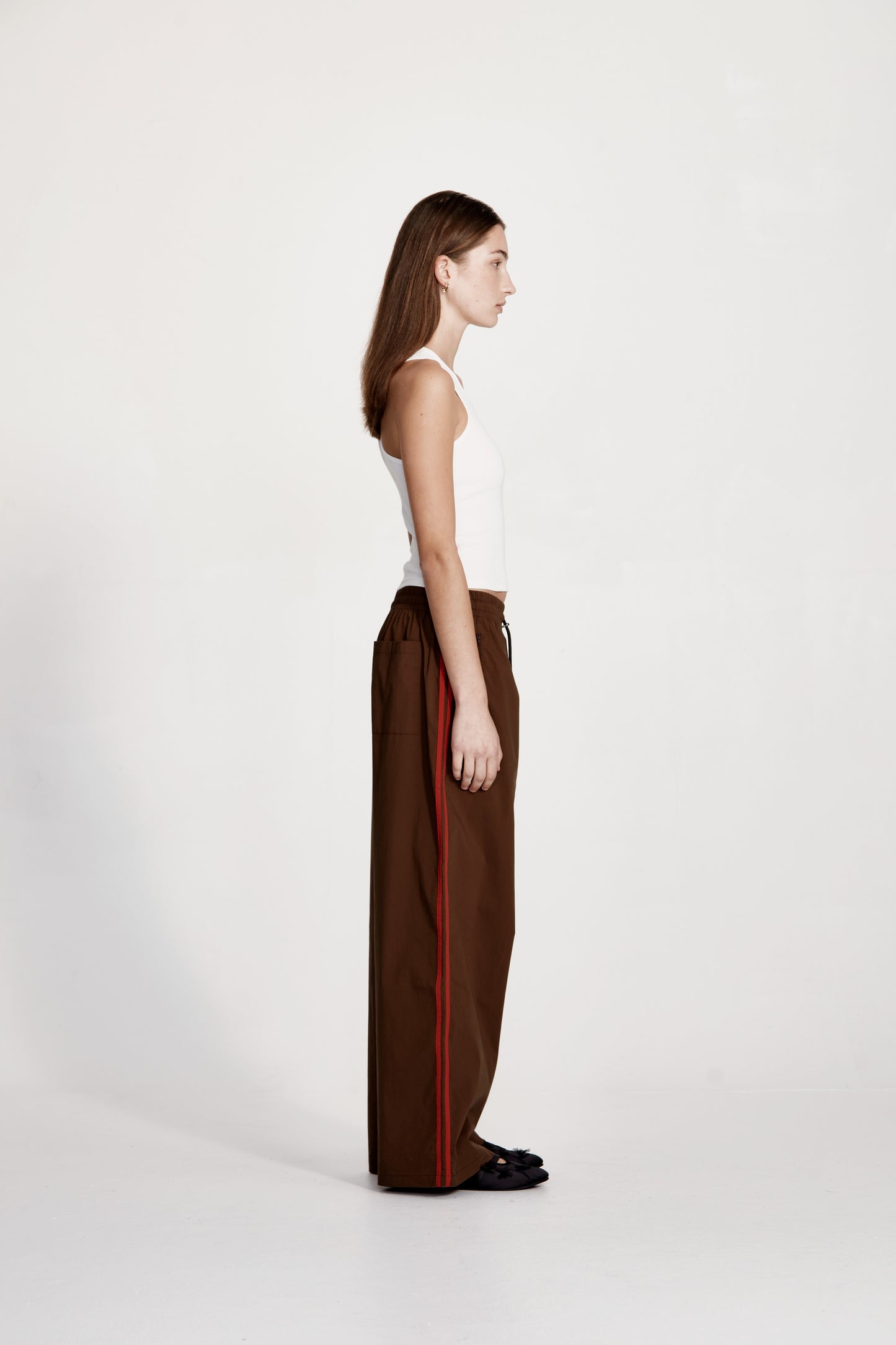 FINE RIB RACER BACK, WHITE WITH RED STRIPE