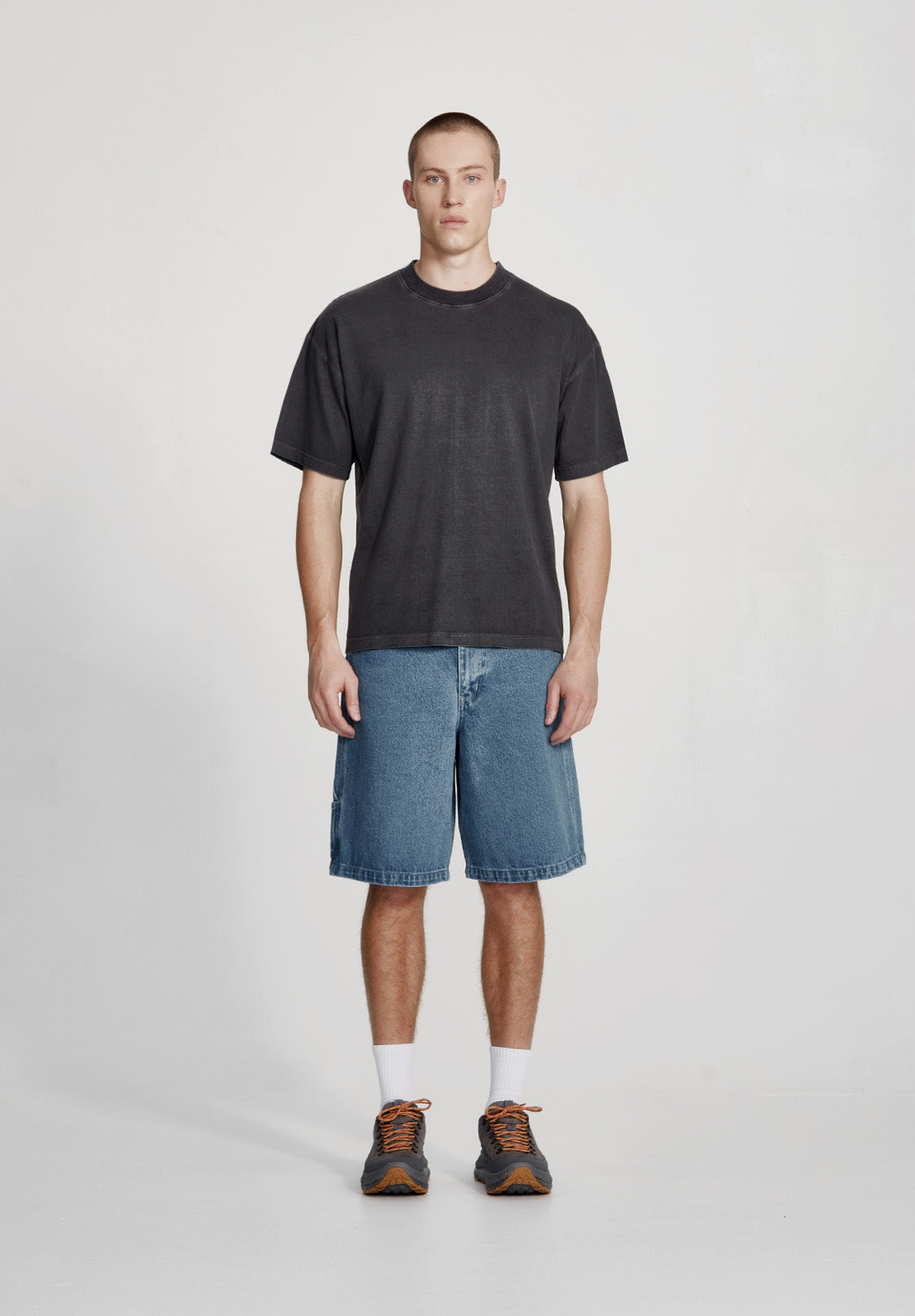 MENS RELAXED TEE, VIN GREY (available in Packs)