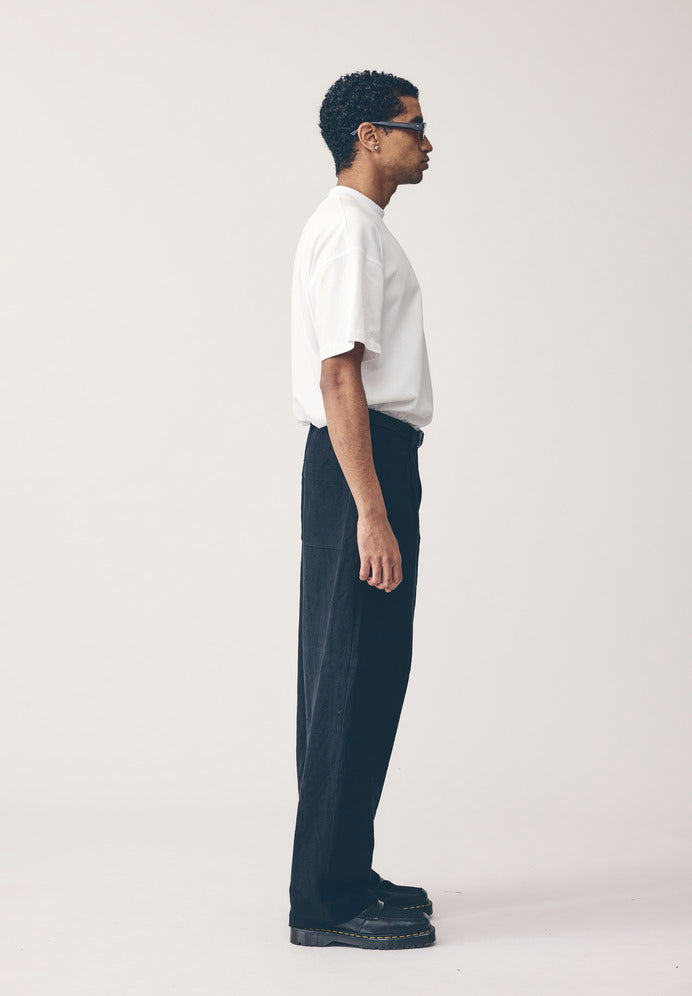 WIDE LEG PLEATED TROUSER, BLACK