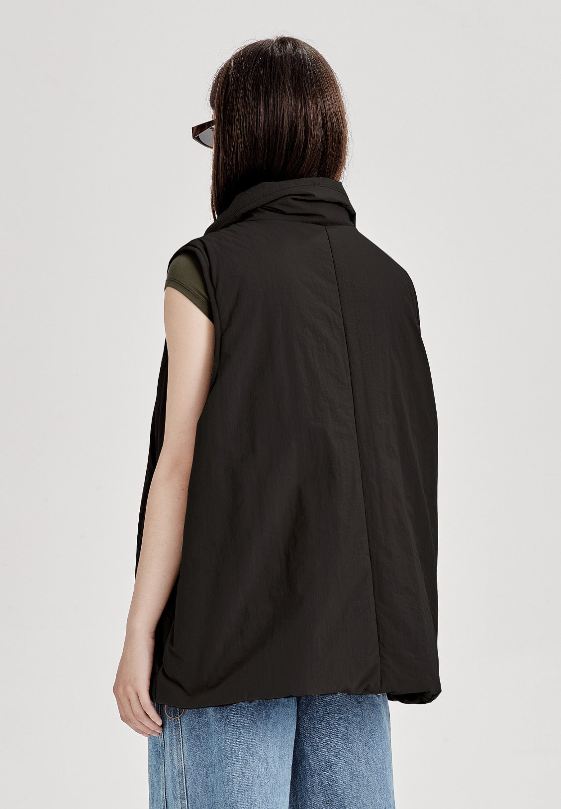 [ PRE-ORDER ] PADDED VEST, BLACK