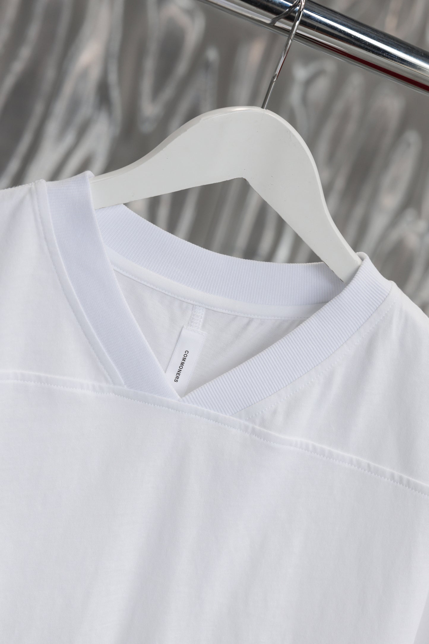 WOMENS V NECK BOY TEE, WHITE